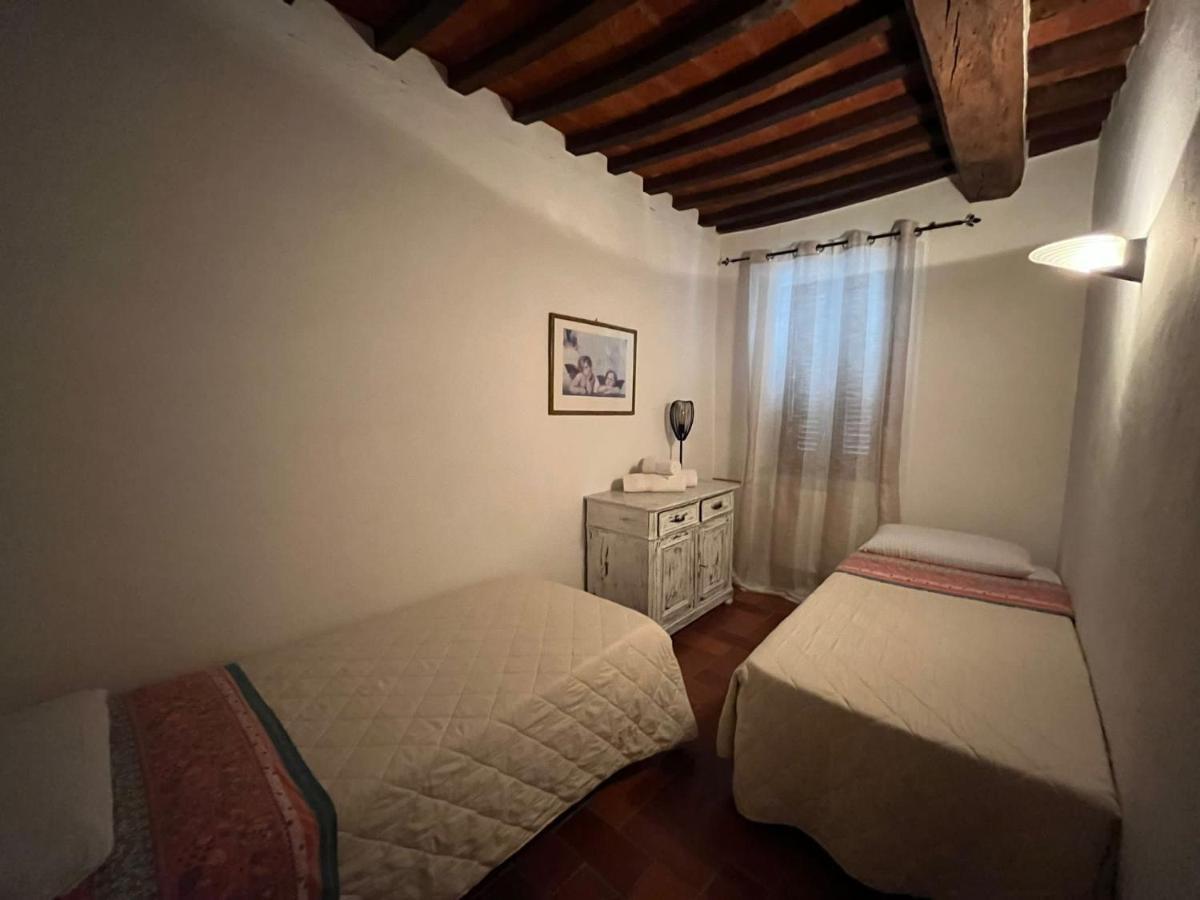 Agriturismo Palazzo Val Del Sasso Villastrada  Buitenkant foto