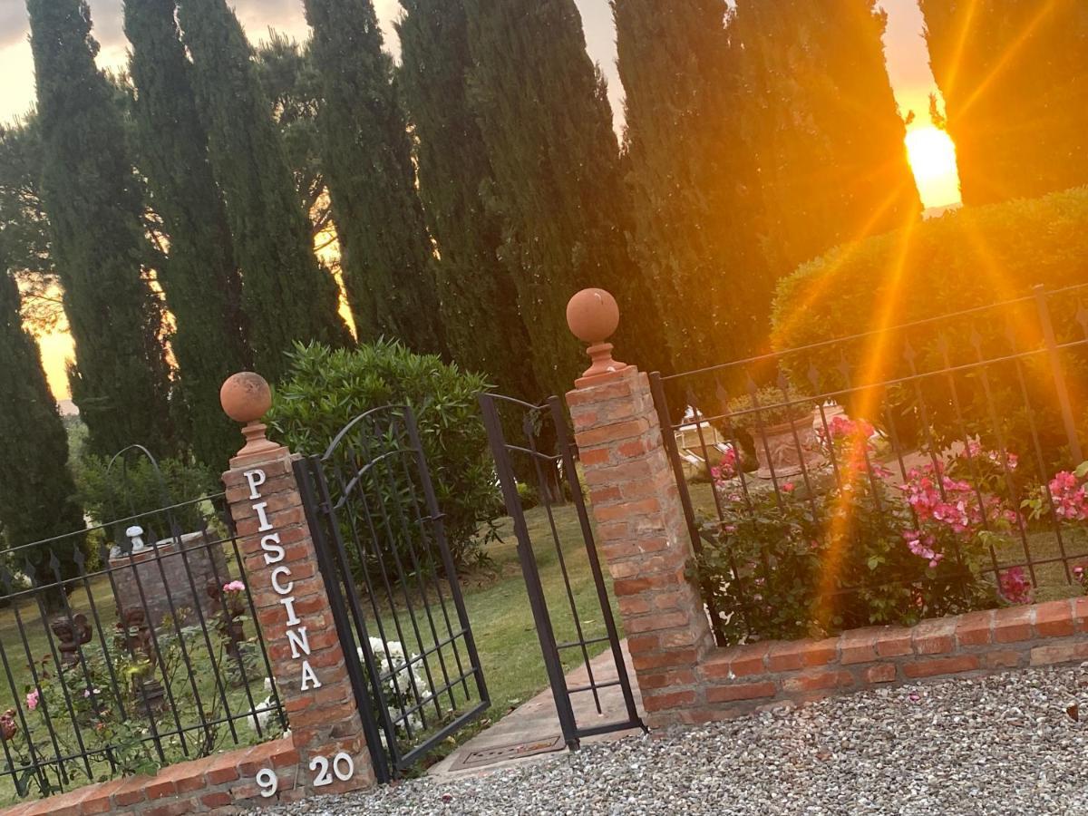 Agriturismo Palazzo Val Del Sasso Villastrada  Buitenkant foto