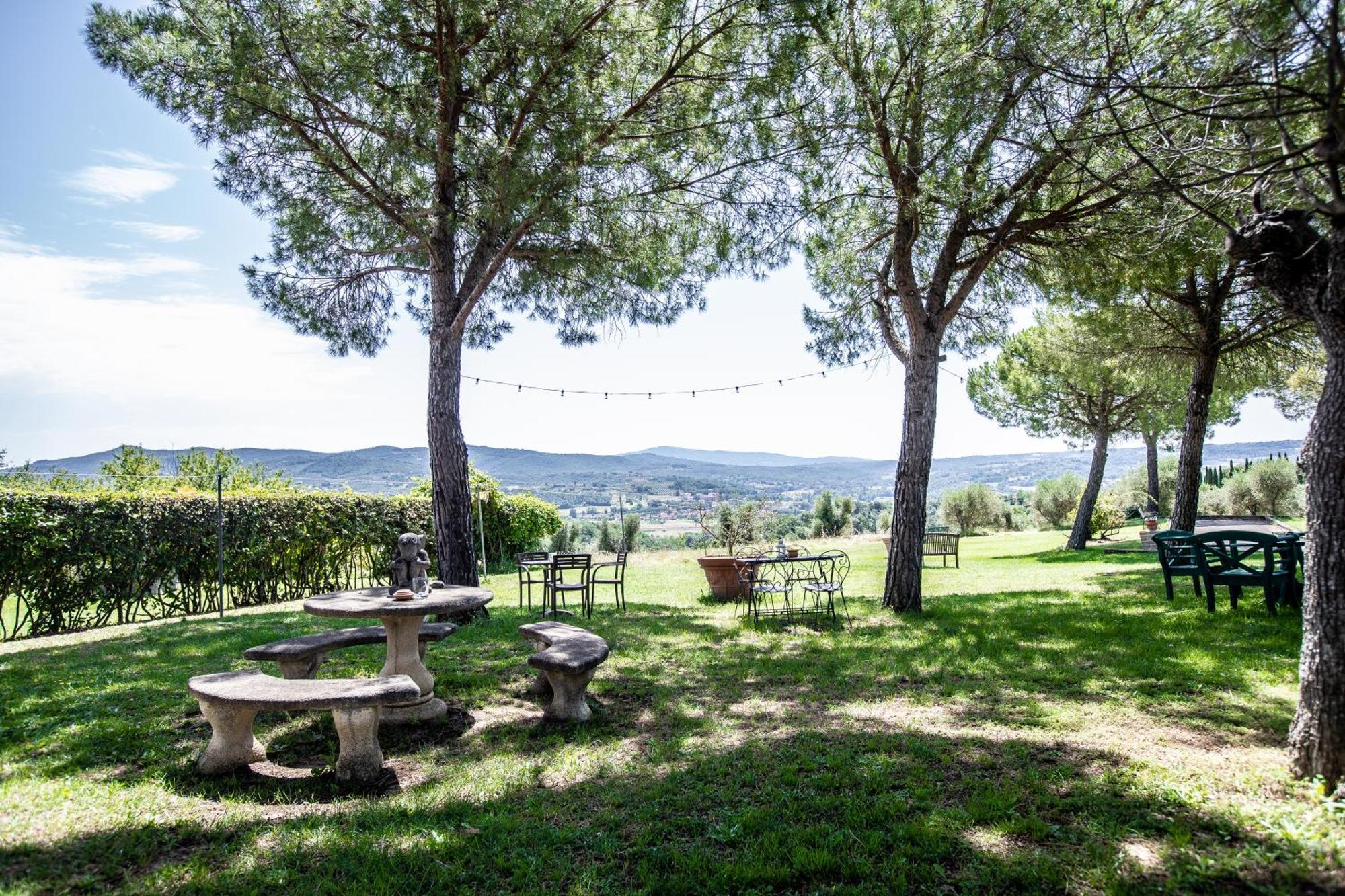 Agriturismo Palazzo Val Del Sasso Villastrada  Buitenkant foto